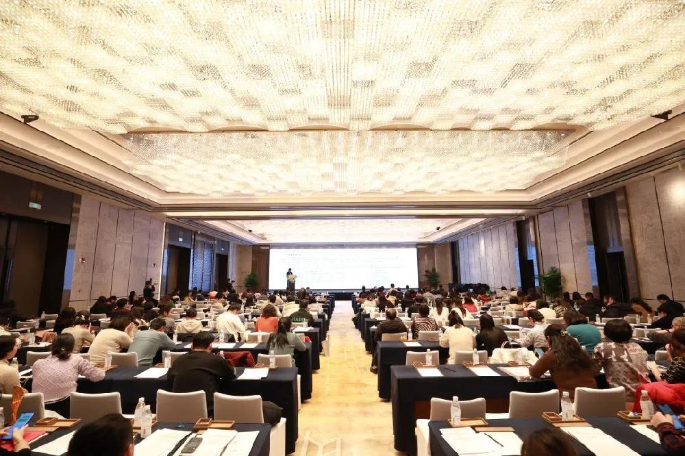 成都市工程造价协会召开第七届第八次理事会第八次常务理事会暨会员代表大会